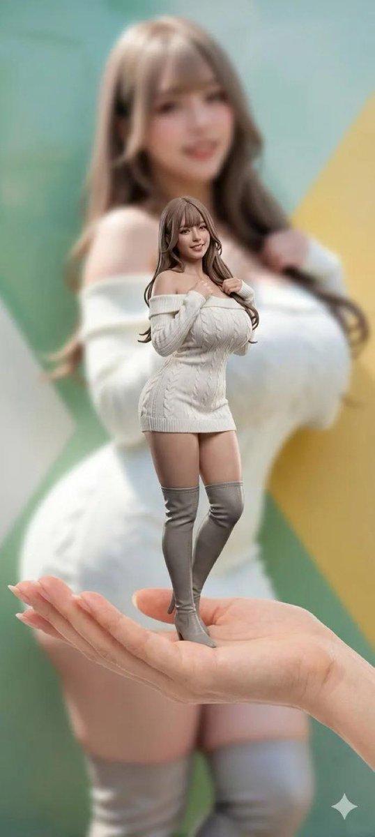 3D Miniature Action Figure Transformation